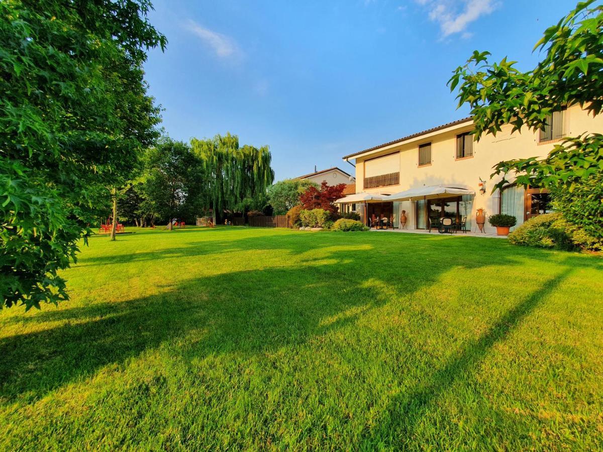 Agriturismo Il Cascinale เตรวิโซ ภายนอก รูปภาพ