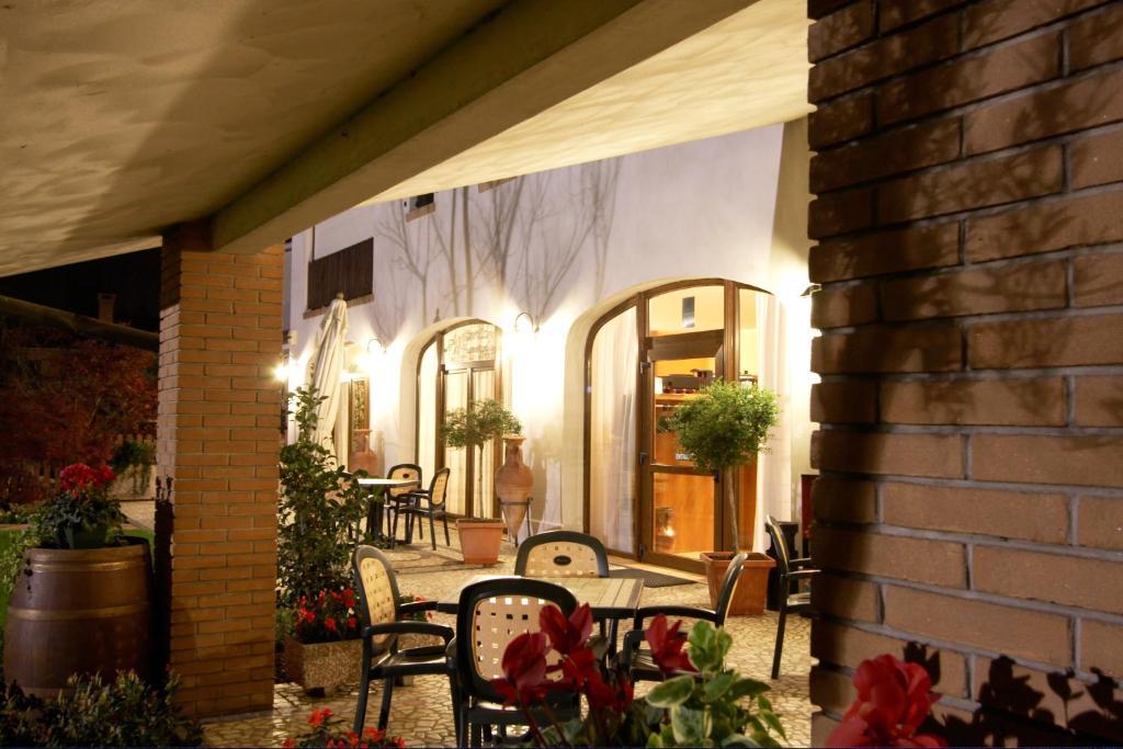Agriturismo Il Cascinale เตรวิโซ ภายนอก รูปภาพ